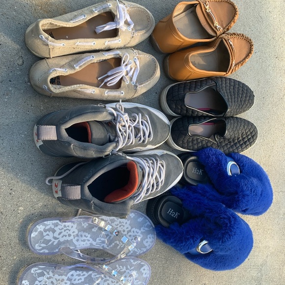 Shoes - Picture 3 of 3